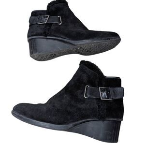 Aerosole Women’s Suede Wedge Ankle Booties - Size 7.5 Black